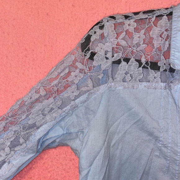 🧚🏻‍♂️2 for 22$🧚🏻‍♂️blue lace button-down shirt - Picture 4 of 7